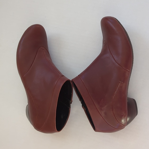 Hush Puppies Tottenham Leather Heeled Ankle Boots 9M Red Brown Granny - Picture 3 of 15